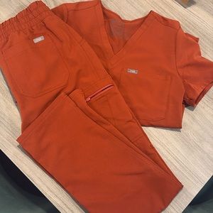 Figs scrubs set size S